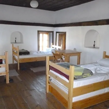 Babameto House