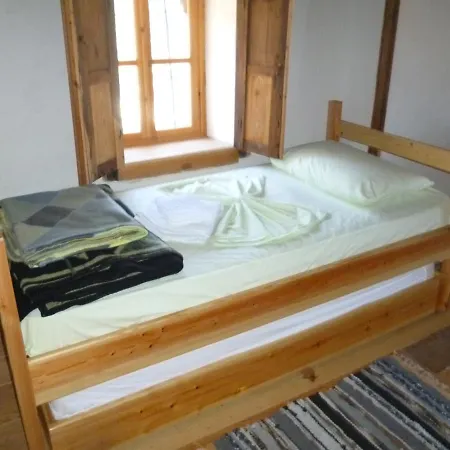 Babameto House Hostel *