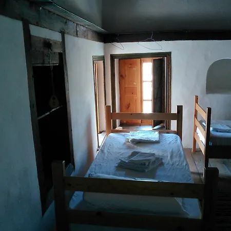 Babameto House Hostel Gjirokastër